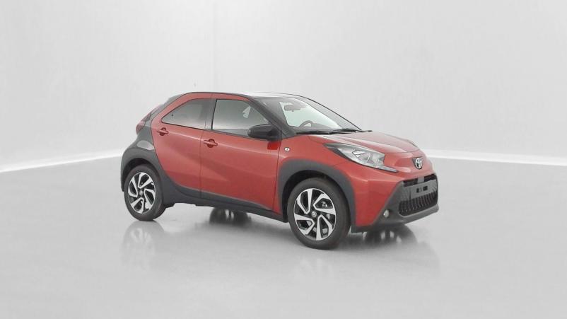 Vente en ligne Toyota Aygo Aygo x Aygo X 1.0 VVT-i 72 Design au prix de 17 700 €