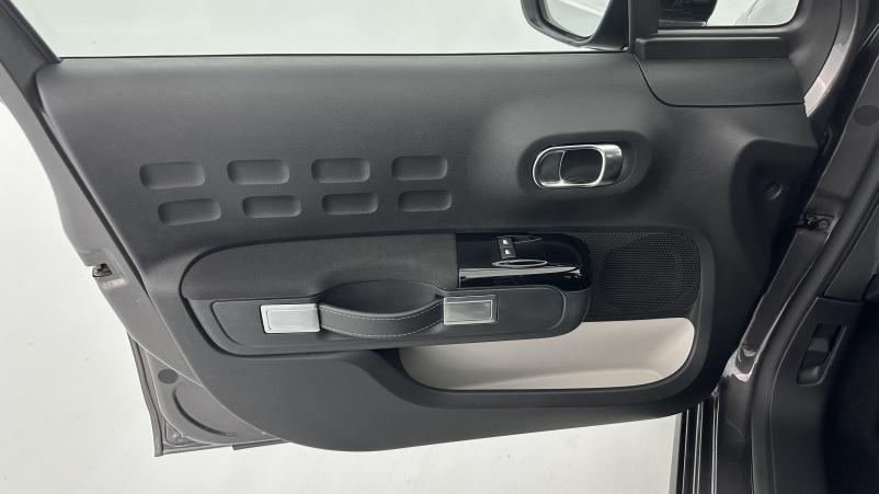 Vente en ligne Citroën C3 C3 III 1.2 PureTech 110ch Shine au prix de 17 000 €