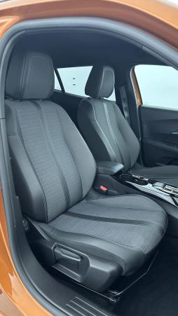Vente en ligne Peugeot 2008 2008 II 1.5 BlueHDi 130ch Allure EAT8 au prix de 23 000 €