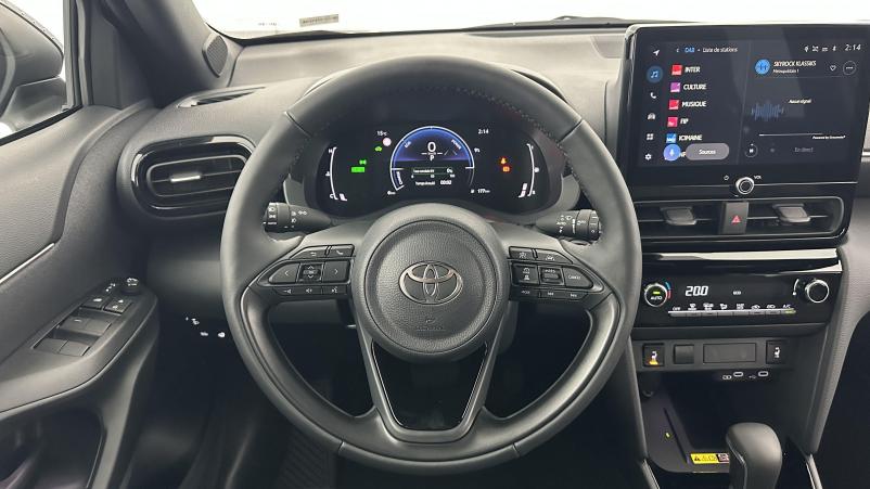 Vente en ligne Toyota Yaris Cross Yaris cross 1.5 Hybride 130h Design e-CVT au prix de 28 010 €