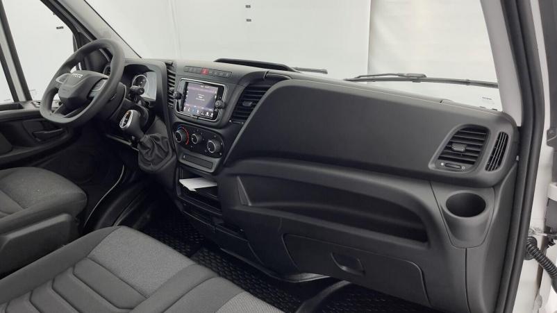 Vente en ligne Iveco Daily Daily III 35S18HA8 4100 3.0 180ch 16m³ au prix de 53 580 €