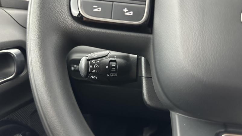 Vente en ligne Citroën C3 C3 III 1.2 PureTech 110ch Shine au prix de 16 010 €