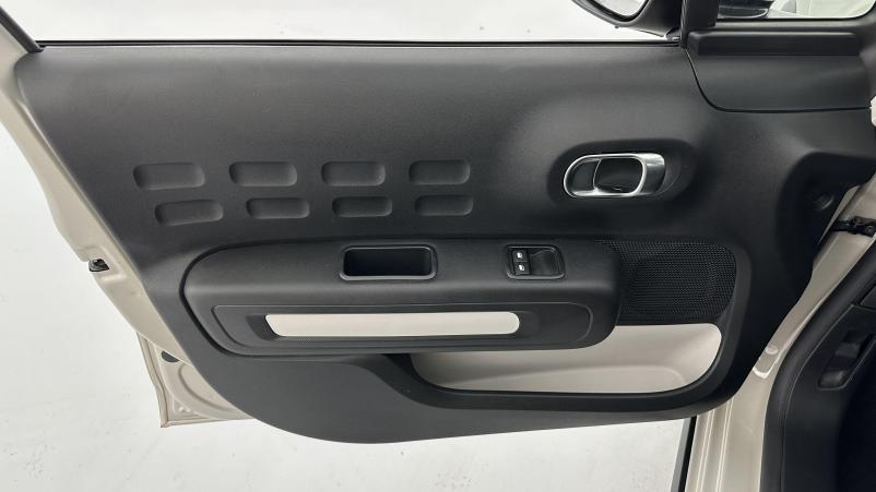 Vente en ligne Citroën C3 C3 III 1.2 PureTech 83ch You au prix de 14 600 €