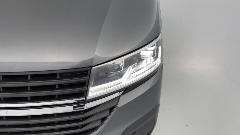 Vente en ligne Volkswagen Transporter Transporter T 6.1 PROCAB L1 2.0 TDI 150ch Business Plus DSG7 au prix de 56 100 €