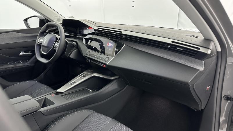 Vente en ligne Peugeot 308 308 III 1.5 BlueHDi 130ch GT EAT8 au prix de 29 700 €
