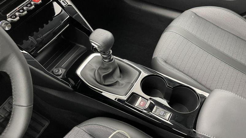 Vente en ligne Peugeot 208 208 II 1.2 PureTech 100ch Allure Pack au prix de 16 500 €