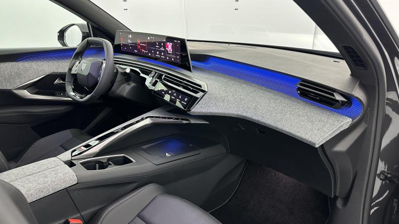 Vente en ligne Peugeot 5008 5008 III 1.2 Hybrid 145ch GT e-DCS6 au prix de 39 410 €
