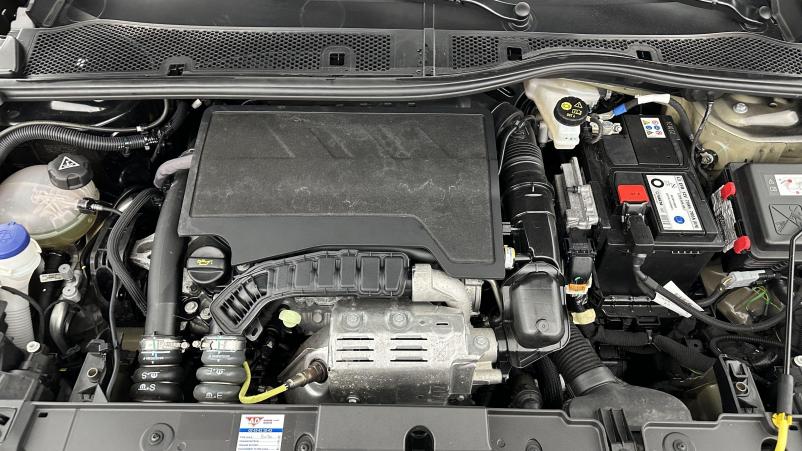 Vente en ligne Peugeot 208 208 1.2 Puretech 100ch Allure au prix de 17 400 €