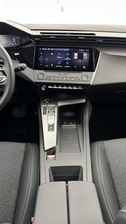 Vente en ligne Peugeot 308 308 III 1.5 BlueHDi 130ch Allure EAT8 au prix de 27 410 €