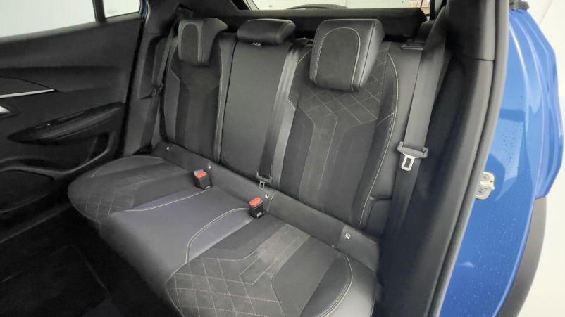 Vente en ligne Peugeot 2008 2008 II 1.2 PureTech 130ch GT EAT8 au prix de 30 410 €