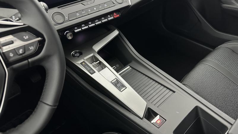 Vente en ligne Peugeot 308 308 III 1.5 BlueHDi 130ch GT EAT8 au prix de 29 700 €