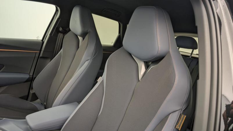 Vente en ligne Cupra Terramar 1.5 eTSI Hybrid 150 ch DSG7 V au prix de 39 630 €