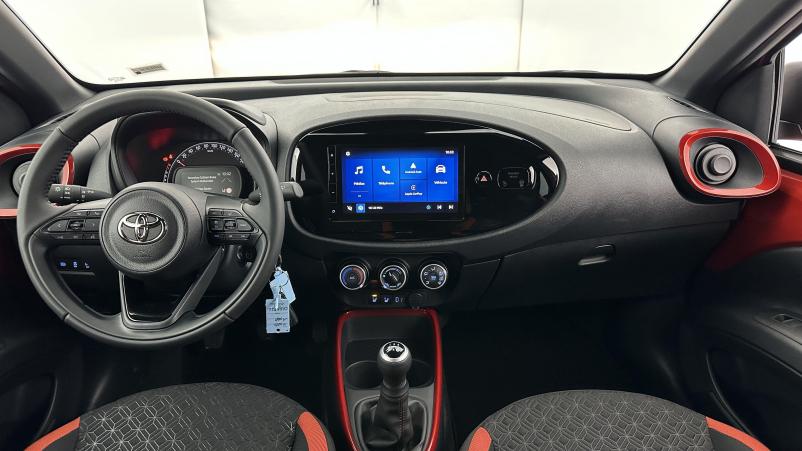 Vente en ligne Toyota Aygo Aygo x Aygo X 1.0 VVT-i 72 Design au prix de 17 700 €