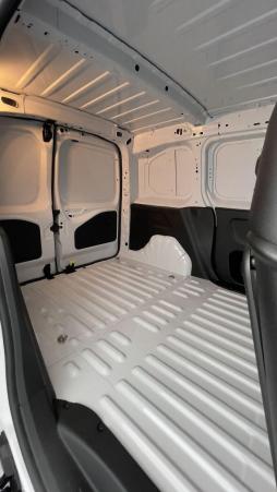 Vente en ligne Fiat Doblo Doblo fourgon III M 650kg BlueHDi 100ch Pack Premium Connect au prix de 23 940 €