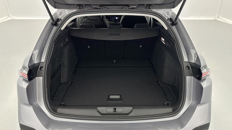 Vente en ligne Peugeot 308 SW 308 sw 1.2 Hybrid 136 Allure e-DCS6 au prix de 30 000 €