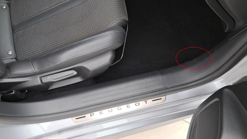 Vente en ligne Peugeot 208  1.2 PureTech S&S 100ch Automatique/8 Gt line au prix de 14 820 €