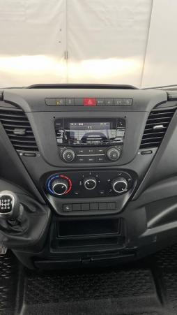 Vente en ligne Iveco Daily Daily III 35C16H 3.0 3450 160ch Tri-Benne JPM au prix de 53 740 €