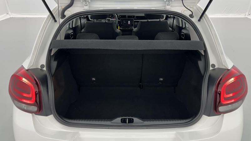 Vente en ligne Citroën C3 C3 1.2 PureTech 83ch Feel Pack au prix de 16 010 €