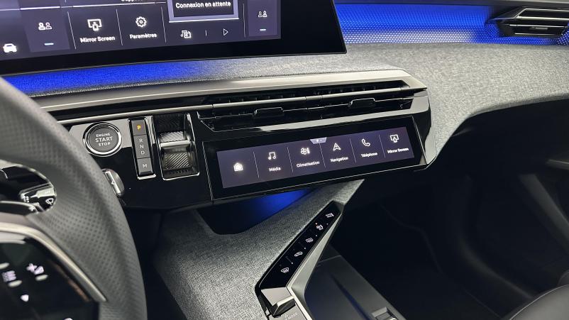 Vente en ligne Peugeot 3008 3008 Hybrid 145ch GT e-DCS6 au prix de 35 400 €
