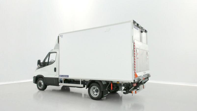 Vente en ligne Iveco Daily Daily III 35C16H 3450 3.0 160ch Frigo Lamberet au prix de 72 560 €