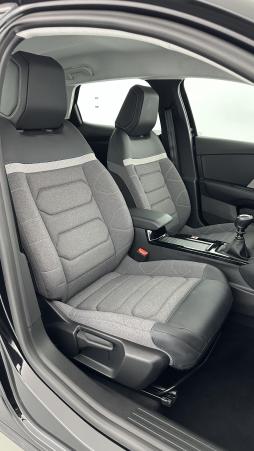 Vente en ligne Citroën C4 C4 1.2 PureTech 130ch Feel Pack au prix de 20 000 €