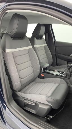 Vente en ligne Citroën C4 C4 III 1.2 PureTech 130ch Plus au prix de 20 400 €