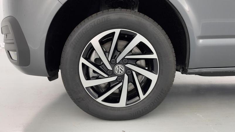 Vente en ligne Volkswagen Transporter Transporter T6.1 VAN 2.8T L1H1 2.0 TDI 204ch Business Plus DSG7 au prix de 58 140 €