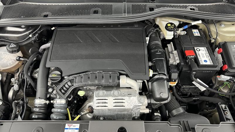 Vente en ligne Peugeot 208 208 1.2 Puretech 100ch Allure Pack au prix de 17 000 €