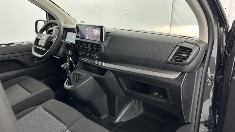Vente en ligne Citroën Jumpy Fourgon Jumpy M 2.0 BlueHDi 145ch au prix de 30 900 €