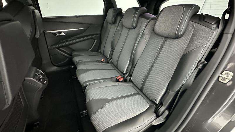 Vente en ligne Peugeot 5008 5008 II 1.5 BlueHDi 130ch Allure Pack EAT8 au prix de 33 000 €