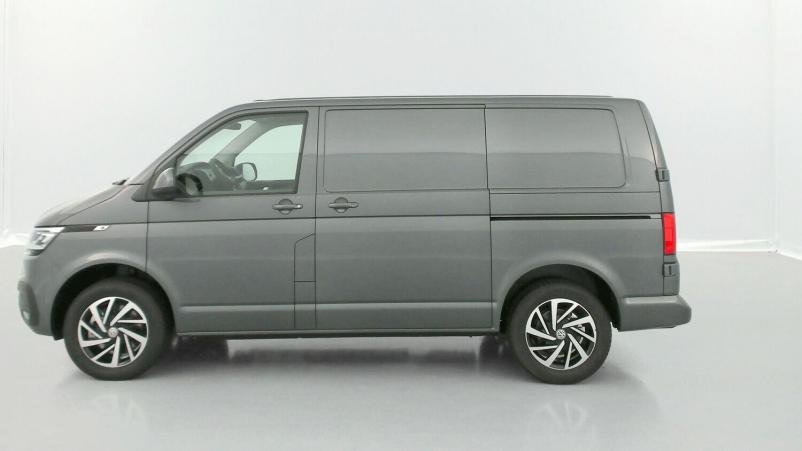 Vente en ligne Volkswagen Transporter Transporter T6.1 VAN 2.8T L1H1 2.0 TDI 204ch Business Plus DSG7 au prix de 58 140 €