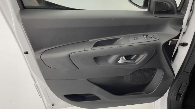 Vente en ligne Fiat Doblo Doblo fourgon III M 650kg BlueHDi 100ch Pack Premium Connect Frigo Lamberet au prix de 38 580 €