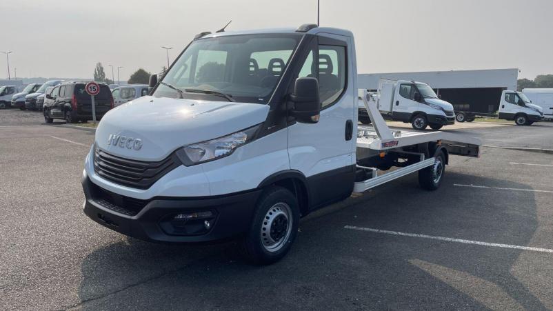 Vente en ligne Iveco Daily Daily III 35S16H 4100 3.0 156ch Porte Voiture Plat'fix PF18 Alu au prix de 57 300 €