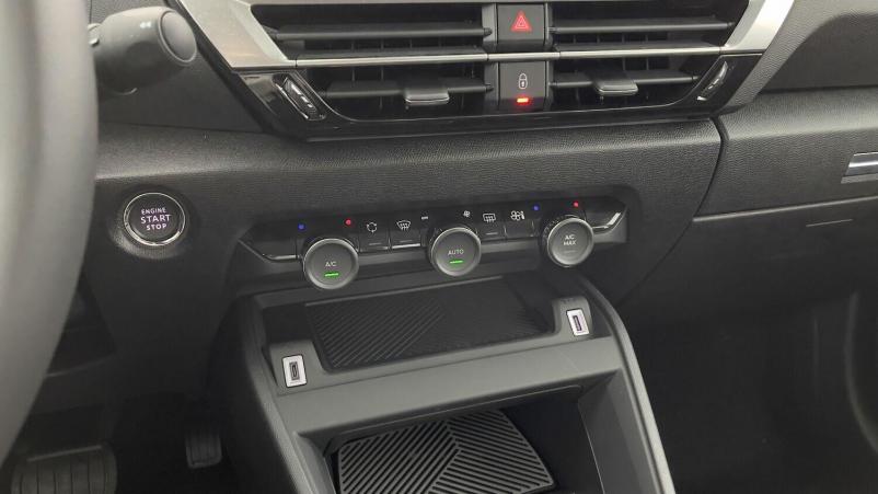 Vente en ligne Citroën C4 C4 III 1.5 BlueHDi 130ch Plus EAT8 au prix de 24 710 €
