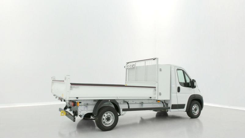 Vente en ligne Fiat Ducato Fourgon Ducato cc 3.5 L 2.2 H3-Power 140ch Maxi Benne Acier + Coffre JPM au prix de 40 500 €