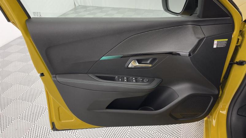 Vente en ligne Peugeot 208 208 II 1.2 PureTech 100ch Allure Pack au prix de 16 500 €