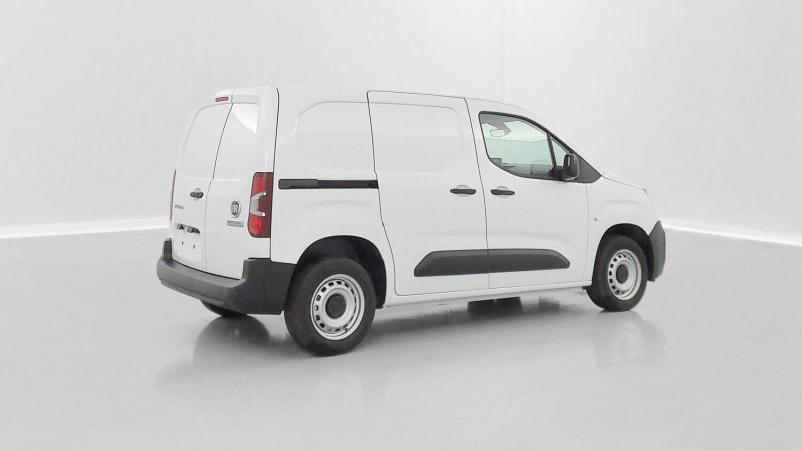 Vente en ligne Fiat Doblo Doblo fourgon III M 650kg BlueHDi 100ch Pack Premium Connect Frigo Lamberet au prix de 38 580 €