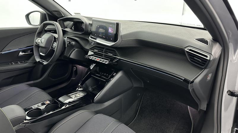 Vente en ligne Peugeot 2008 2008 II 1.2 Hybrid 145 e-DCS6 GT au prix de 28 800 €