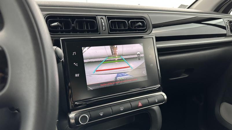 Vente en ligne Citroën C3 C3 III 1.2 PureTech 83ch Shine au prix de 12 000 €