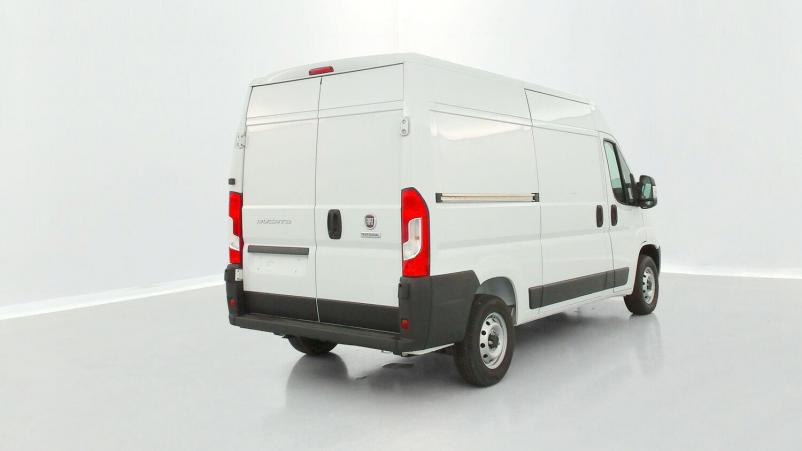 Vente en ligne Fiat Ducato Fourgon Ducato III 3.5 MH2 H3-Power 140ch au prix de 32 580 €