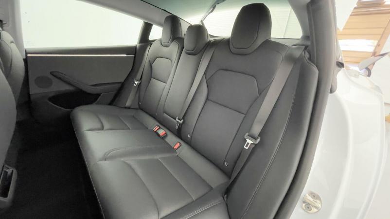 Vente en ligne Tesla Model 3 Model 3 II Standard Propulsion (513km) au prix de 43 400 €