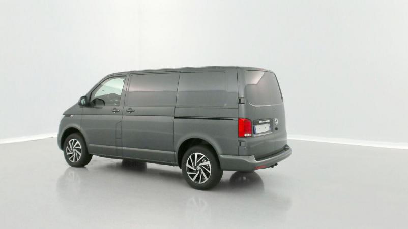 Vente en ligne Volkswagen Transporter Transporter T6.1 VAN 2.8T L1H1 2.0 TDI 204ch Business Plus DSG7 au prix de 58 140 €