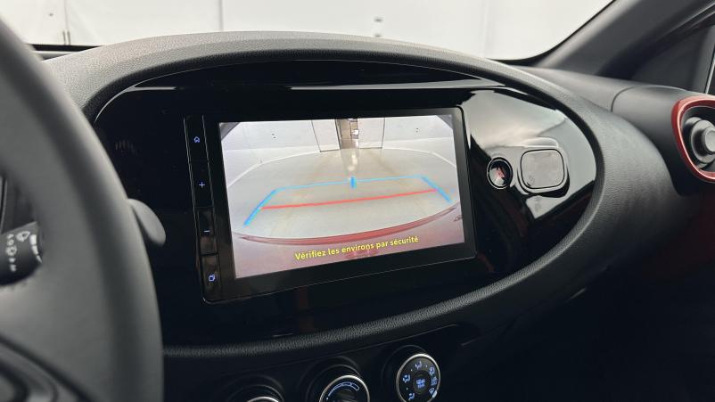 Vente en ligne Toyota Aygo Aygo x Aygo X 1.0 VVT-i 72 Design au prix de 17 700 €