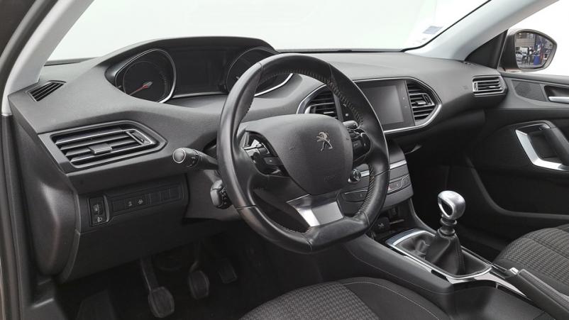 Vente en ligne Peugeot 308 5P 1.2 PureTech 110ch Manuelle/6 Active au prix de 10 970 €
