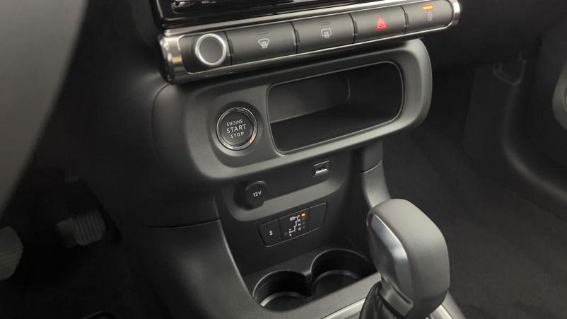 Vente en ligne Citroën C3 C3 III 1.2 PureTech 110ch Max EAT6 au prix de 18 600 €