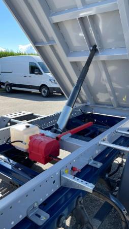 Vente en ligne Volkswagen Crafter Crafter CC L4 35 2.0 TDI 140ch Business Benne et Coffre JPM au prix de 39 540 €
