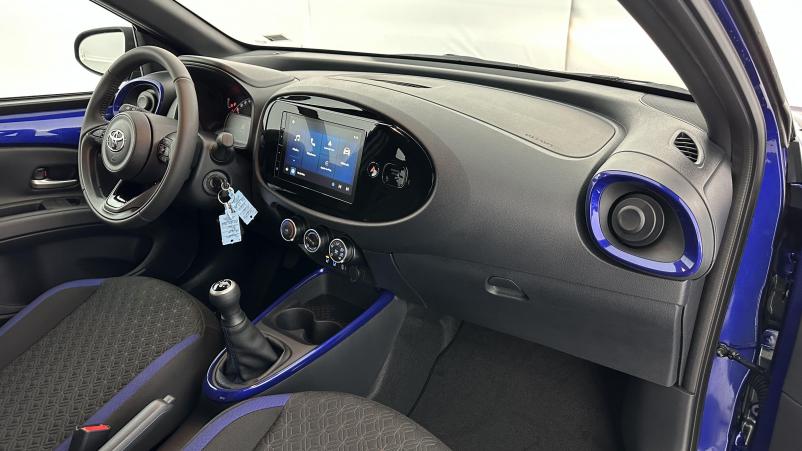 Vente en ligne Toyota Aygo Aygo x Aygo X 1.0 VVT-i 72 Design au prix de 17 700 €