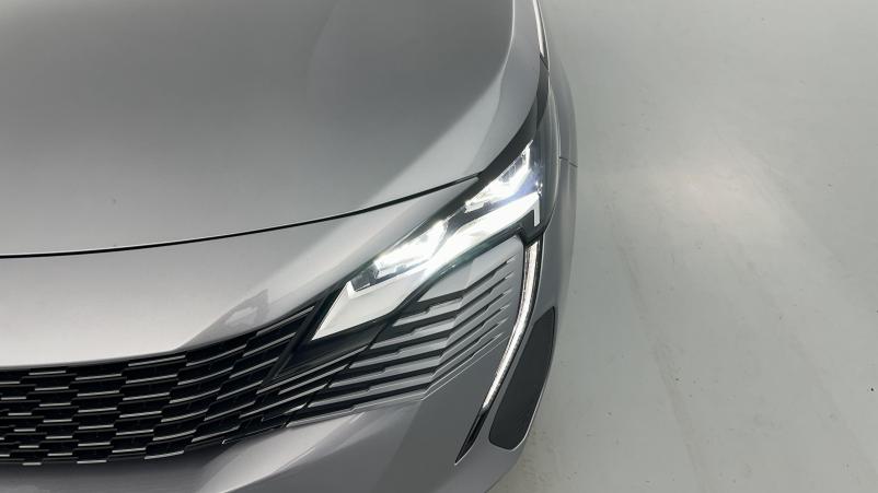 Vente en ligne Peugeot 5008 5008 III 1.2 PureTech 130ch Active Pack au prix de 29 400 €