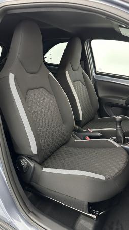Vente en ligne Toyota Aygo Aygo x Aygo X 1.0 VVT-i 72 Design au prix de 17 700 €