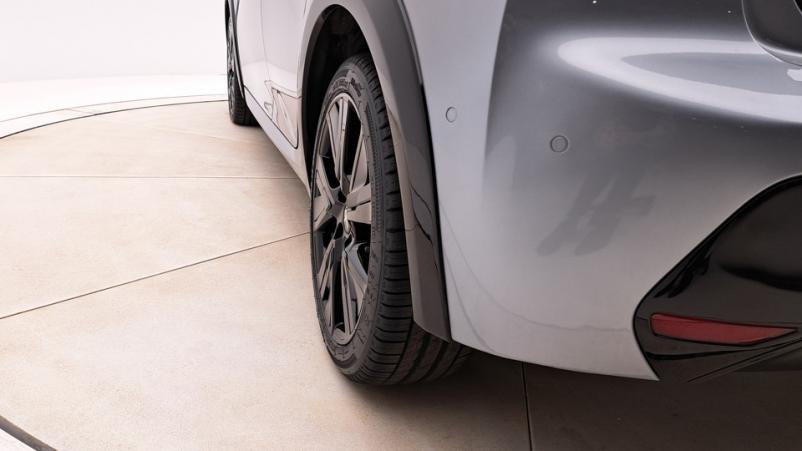 Vente en ligne Peugeot 208  1.2 PureTech S&S 100ch Automatique/8 Gt line au prix de 14 820 €